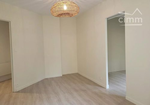 T1 bis apartment with cellar and parking