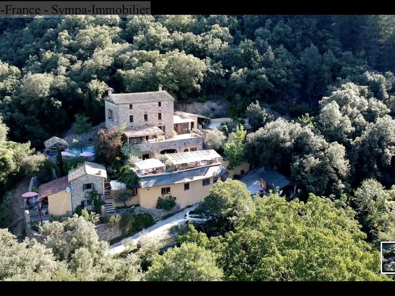 Chambres d hotes ou gite Vente à LE VIGAN – 14 pièces – 7 salles de bain – 1 411 m² terrain
