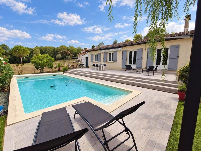 Maison T4 avec piscine à Montguyon (17)