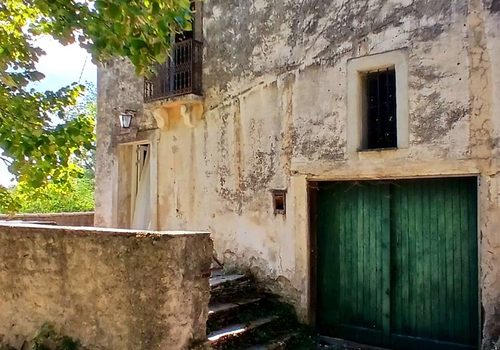 Character House With 160 M2 Of Living Space, Garage, Outbuilding And Terrace With Spectacular Views. Great Potential
