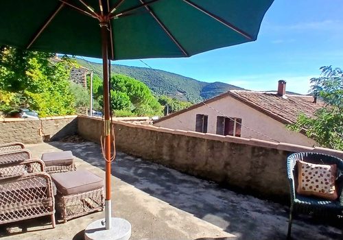 Character House With 160 M2 Of Living Space, Garage, Outbuilding And Terrace With Spectacular Views. Great Potential