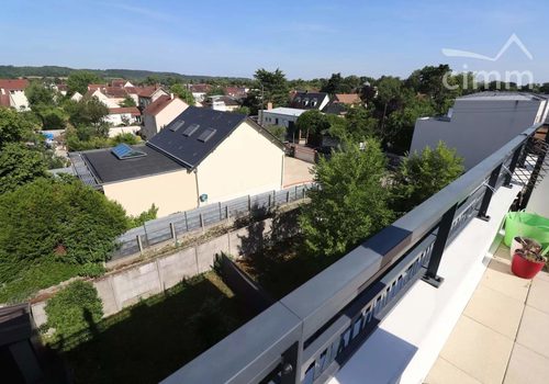 Recent T3 apartment with large terrace