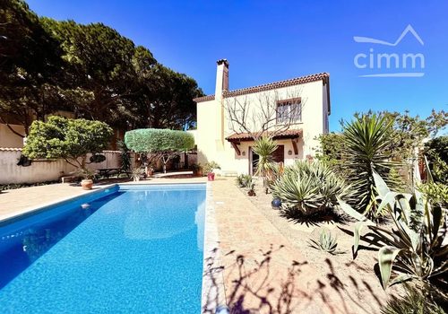 Magnifique maison T6 de 171 m² sur 520 m² de terrain avec piscine