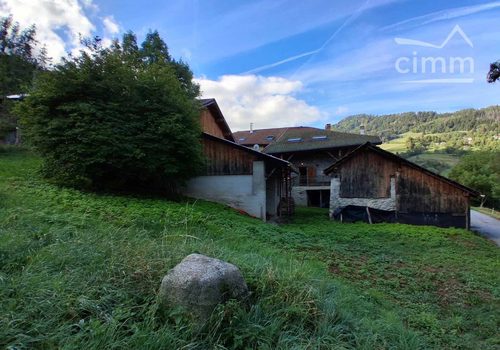 House to renovate with barn and garden