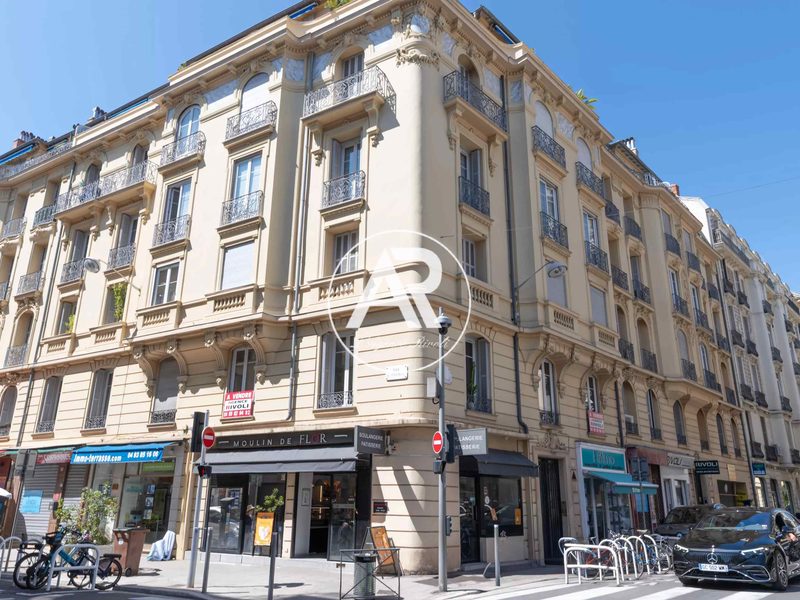 Nice Carré d'Or // 4 pièces de 98m² // Bourgeois