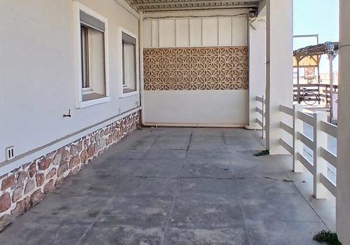 Fully Renovated Apartment On The Ground Floor With Courtyard And At Walking Distance From The Beach.