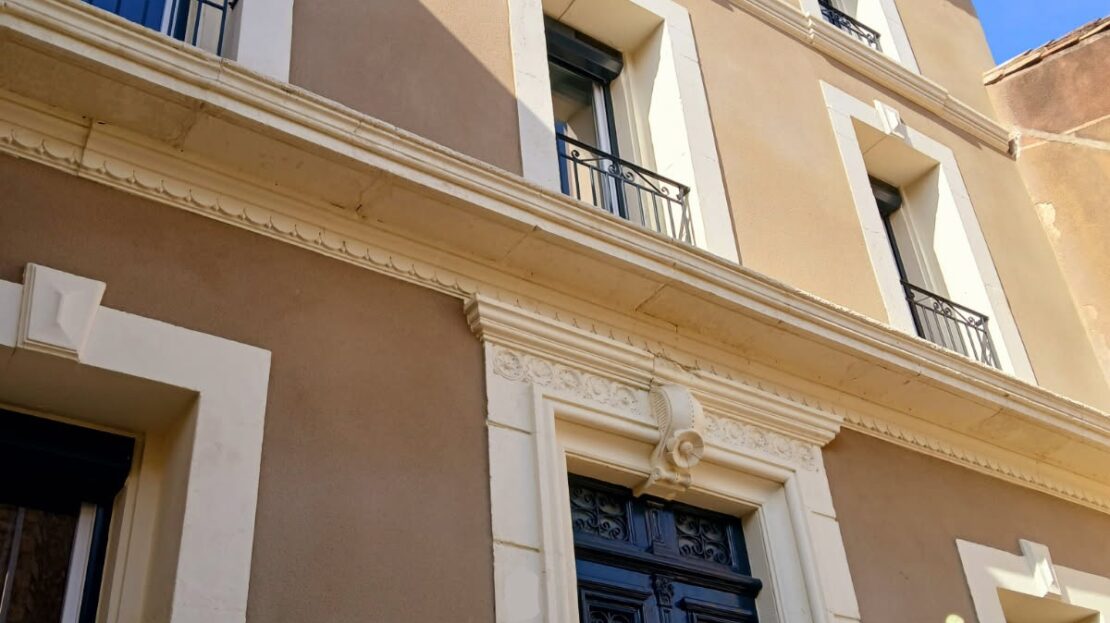 Splendid 18th Century Maison De Maitre With 4 Bedrooms, Vast Garage, Courtyard And Terrace. A Refined Blend Of Modern Comfort And Period Features In The Heart Of A Village