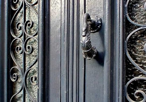 Splendid 18th Century Maison De Maitre With 4 Bedrooms, Vast Garage, Courtyard And Terrace. A Refined Blend Of Modern Comfort And Period Features In The Heart Of A Village