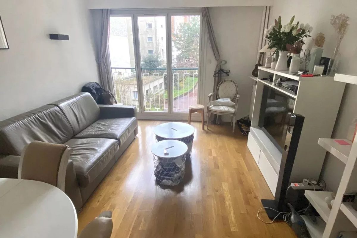 LOCATION PARIS  2 pièces meublé – Rue Rennequin – Paris 17e