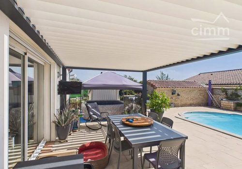 Single-storey 4-bedroom villa with pool and jacuzzi – Lagorce, Ardèche
