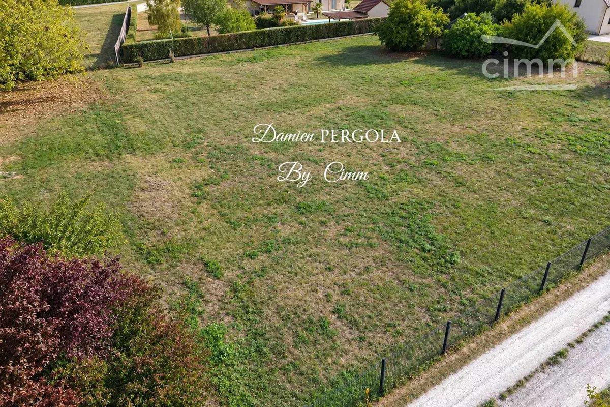 Montignac-Lascaux – 1,312 m² plot right next to amenities