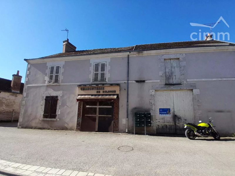 À VENDRE MONTLIVAULT MAISON 2 CHAMBRES À RÉNOVER + DÉPENDANCES