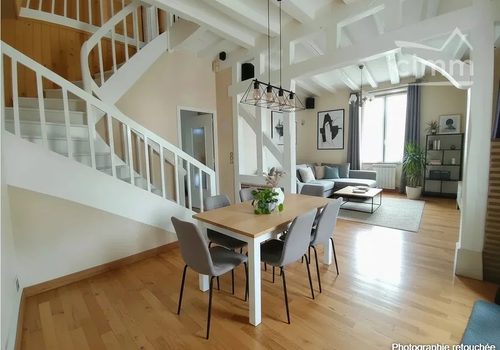 TE KOOP MONTLIVAULT HUIS MET 2 SLAAPKAMERS TE RENOVEREN + BIJGEBOUWEN