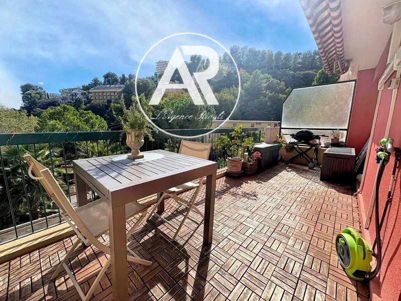 Nice Bas Fabron - 2/3 pièces - Terrasse avec vue dégagée, cave, parking en option