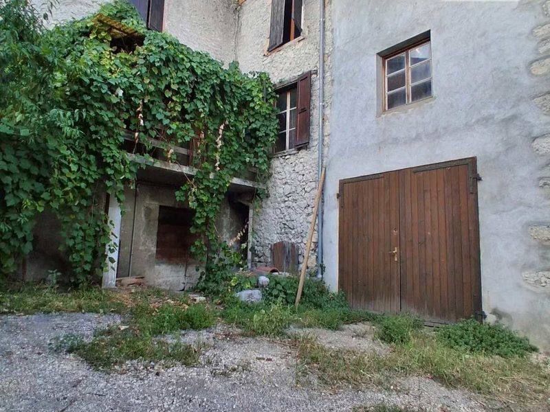 Maison de village avec garage à Lumbin