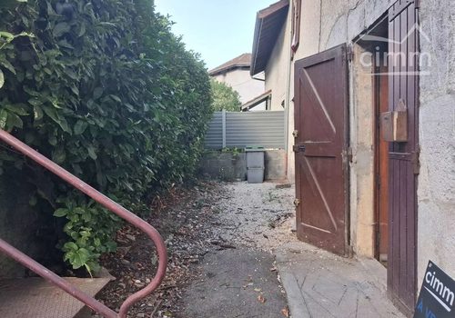 Maison de village avec garage à Lumbin