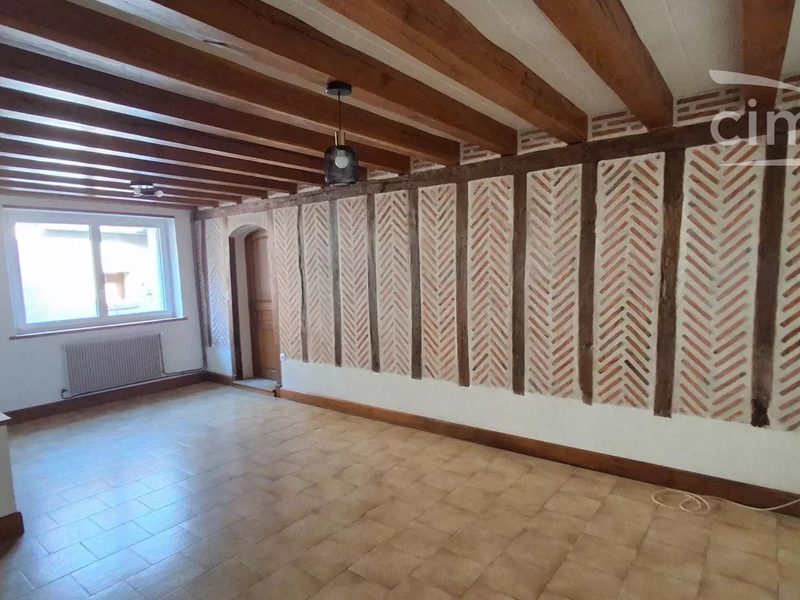 TE KOOP, Vineuil Bourg, huis met 3 slaapkamers + inrichtbare kamers