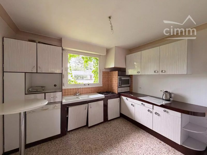 Maison à rénover de 129 m² avec sous-sol complet – Saint-Gervais-la-Forêt – Terrain 1 900 m²
