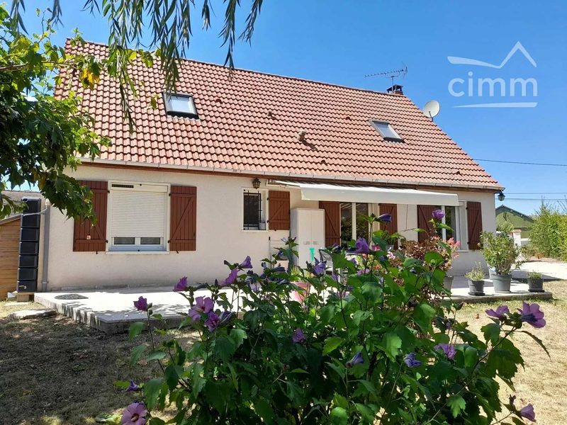 Huis met 7 kamers, 134 m2
