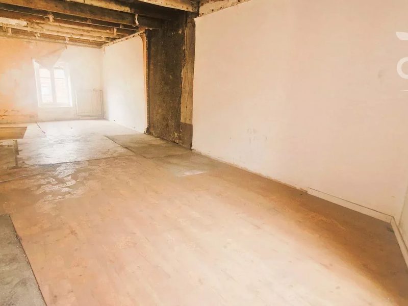 1 duplex woonplateau van 37m2 te renoveren – Centrum La Tour-du-Pin