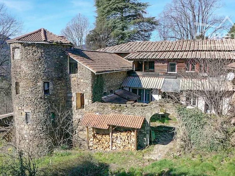 Château Cévenol in de Drobie-vallei op 8 hectare