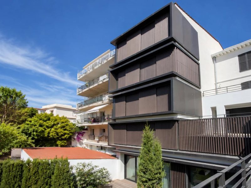 DUPLEX 110 m² gerenoveerd in het stadscentrum