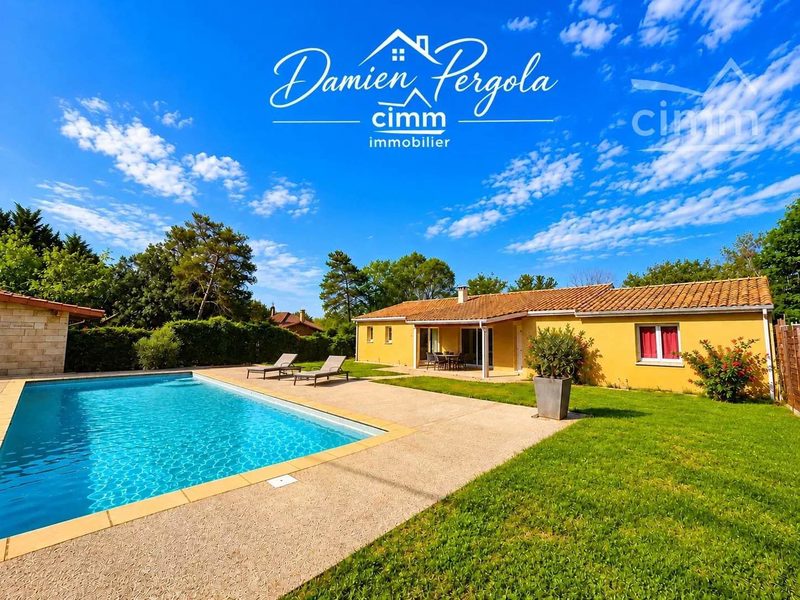 Bungalow 132 m² – Zwembad – Perceel 1.500 m² – Dichtbij het centrum van Montignac-Lascaux