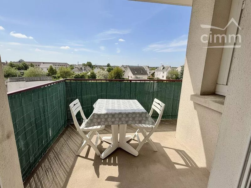 Appartement T4 met balkon-terrace en parkeergelegenheid