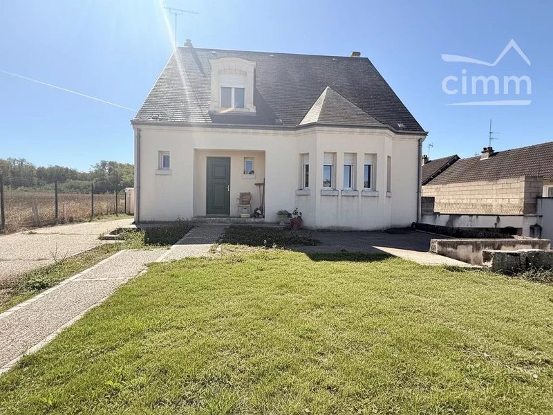 VINEUIL – HOUSE 133 M² – 3 BEDROOMS – FULL BASEMENT – PRIVATE GARDEN