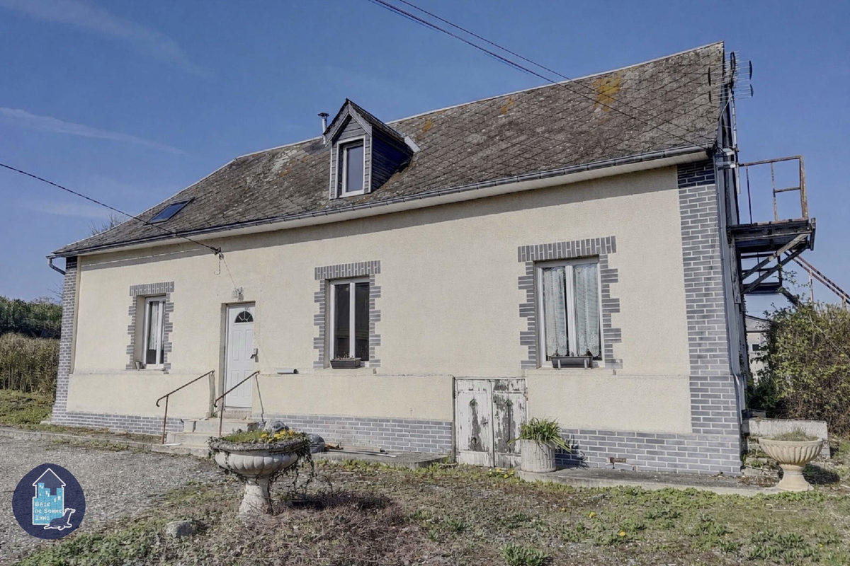 Maison remplie de potentiel
