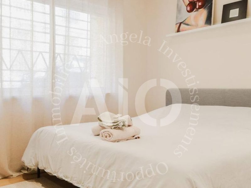 Renovated 3-room apartment with large terrace and parking