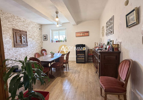LA GARDE, 5 pièces 153 m2, esprit maison, jardin, cave et garage