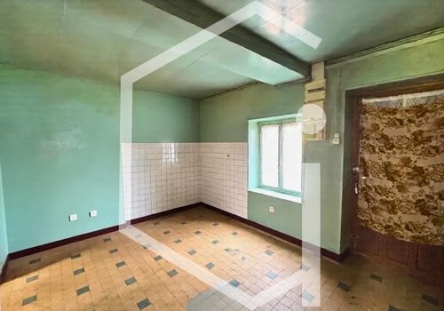 Real estate complex near the city center of Cosne-Cours-sur-