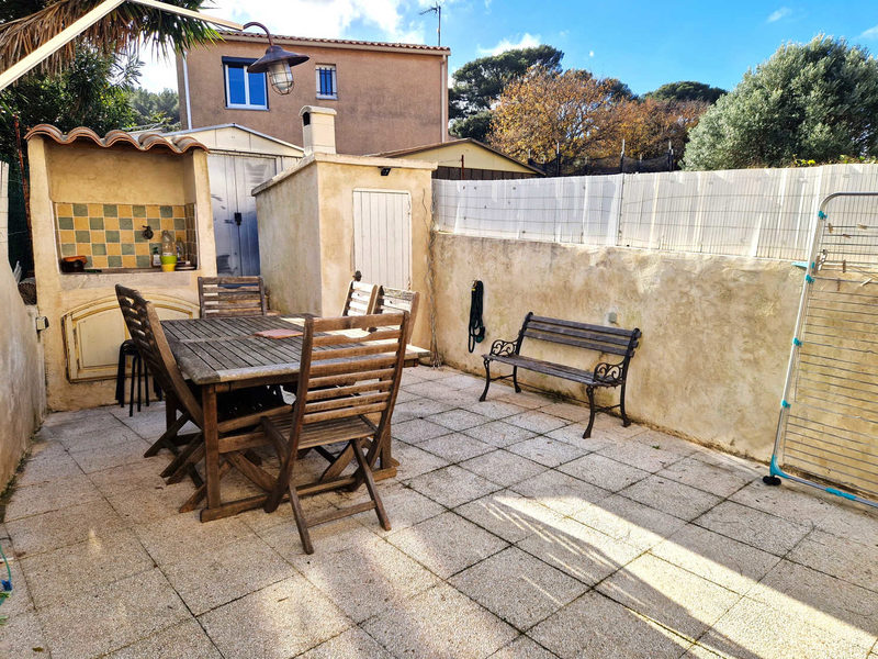 Magnificent village house T5 in a quiet area close to amenities