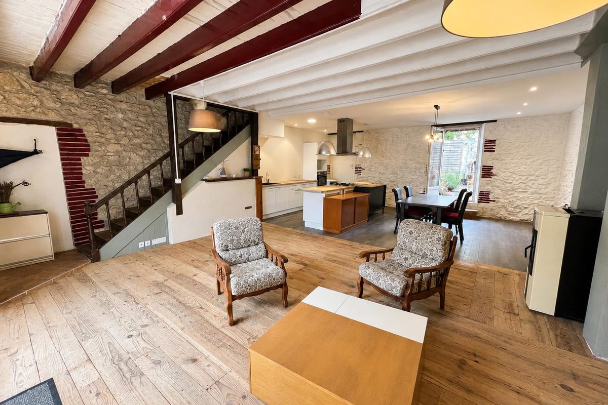 Charming village house ready to move in immediately.
