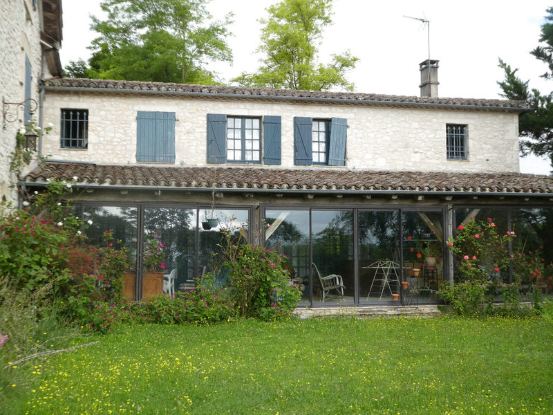 Maison en pierre avec 3 hectares de terrain