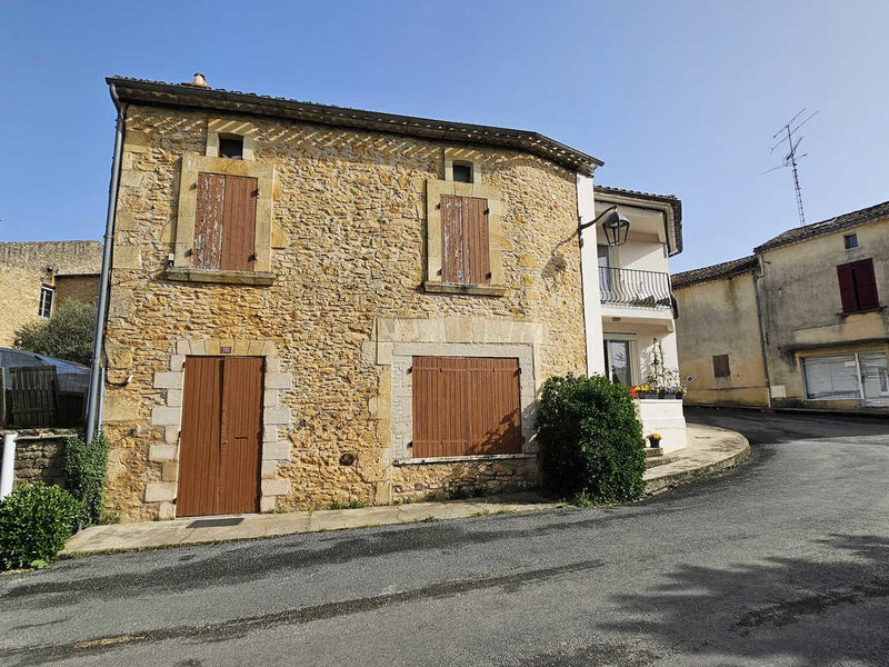 À Lacapelle-Biron, jolie maison de village