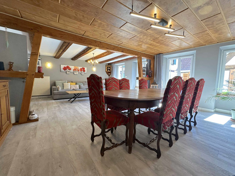 BARR: SPACIOUS AND BRIGHT 3-BEDROOM APARTMENT. COVERED TERRA