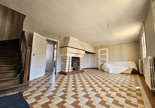 House - 3 bedrooms - Outbuildings - Land