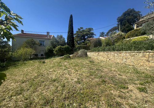 Buildable land in a quiet area