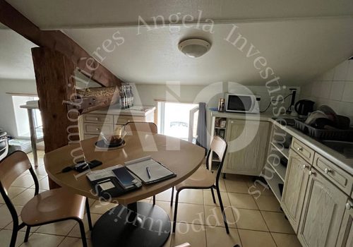 For sale Charming 35 m2 apartment on the 3rd floor located