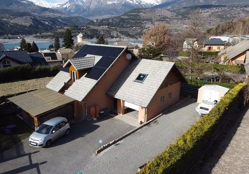 Beautiful house for sale in Savines Le Lac