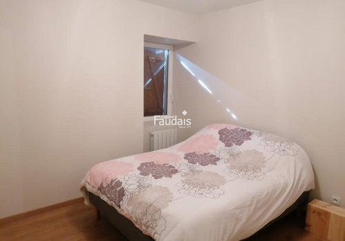 4-room house 103 m² in Saint-Denis-le-Vêtu