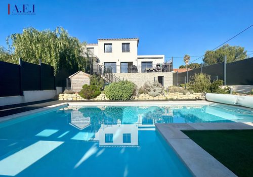 Sanary - Recent house with swimming pool