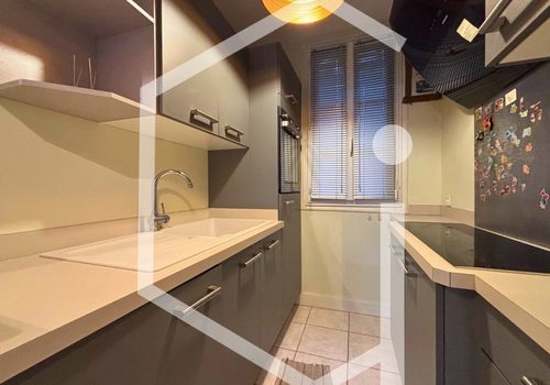 Charming 2-room apartment La Garenne-Colombes 3rd floor + cellar