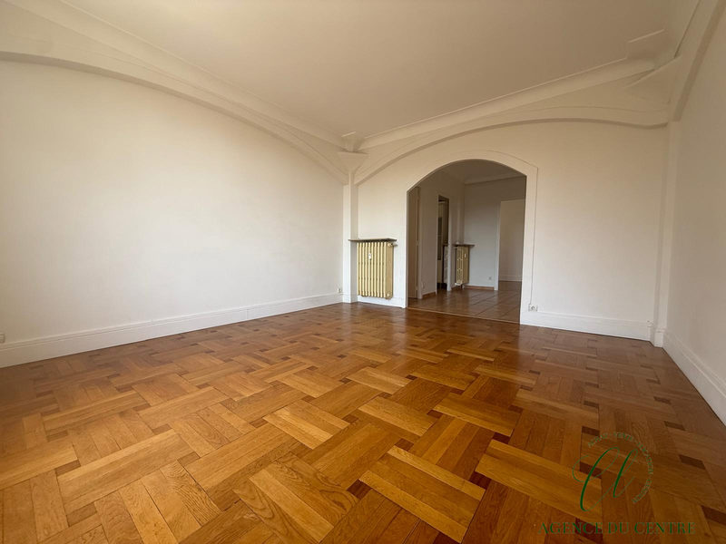 Bail longue durée Location non meublée : 4 pièces - Cimiez