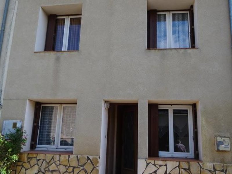 GESTOFFEERD HUIS 4 KAMERS OP 8 KM VAN CASTELNAUDARY