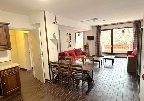 Le HOHWALD: furnished F2, balcony, parking, view of the greenery,