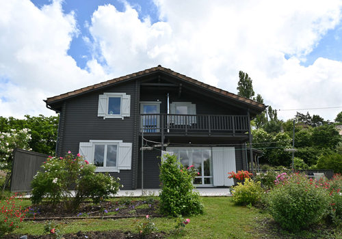 Belle maison en bois proche de Villeréal