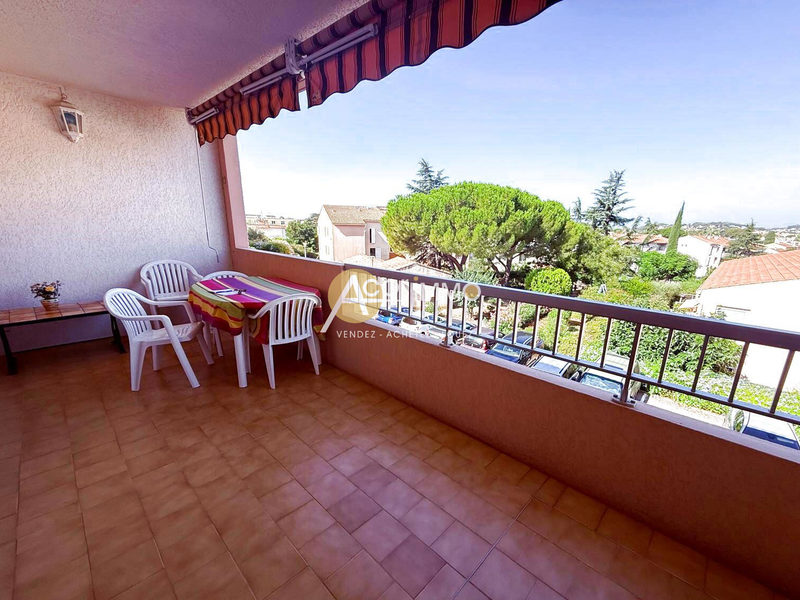 T2 AVEC GRANDE TERRASSE ET GARAGE